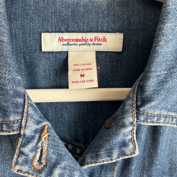 Vintage Abercrombie & Fitch Denim Jacket - Picture 4 of 5